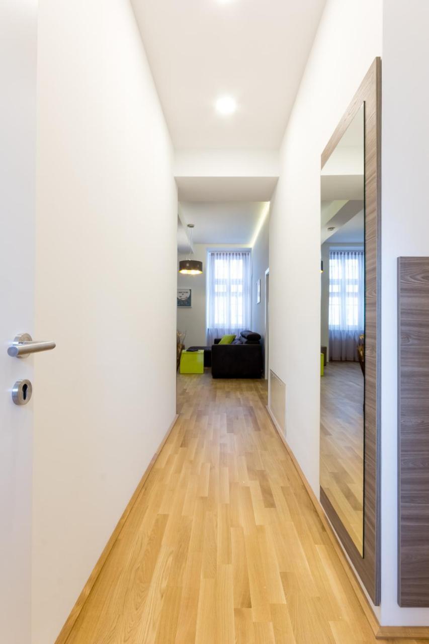 Debo Apartments Naehe Westbahnhof - Contactless Check In Wenen Buitenkant foto