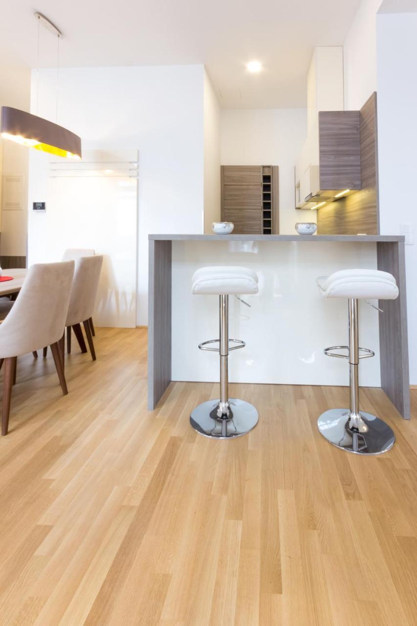 Debo Apartments Naehe Westbahnhof - Contactless Check In Wenen Buitenkant foto