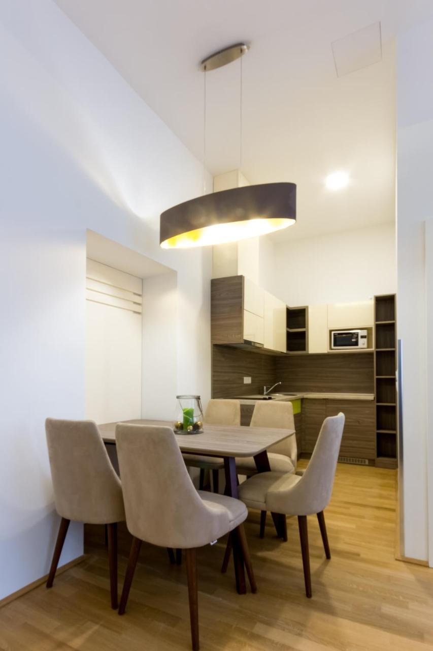 Debo Apartments Naehe Westbahnhof - Contactless Check In Wenen Buitenkant foto