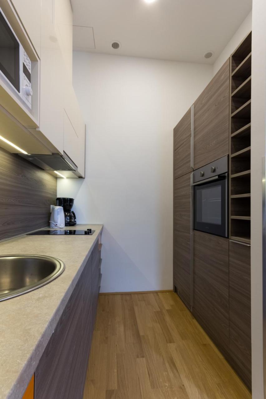 Debo Apartments Naehe Westbahnhof - Contactless Check In Wenen Buitenkant foto