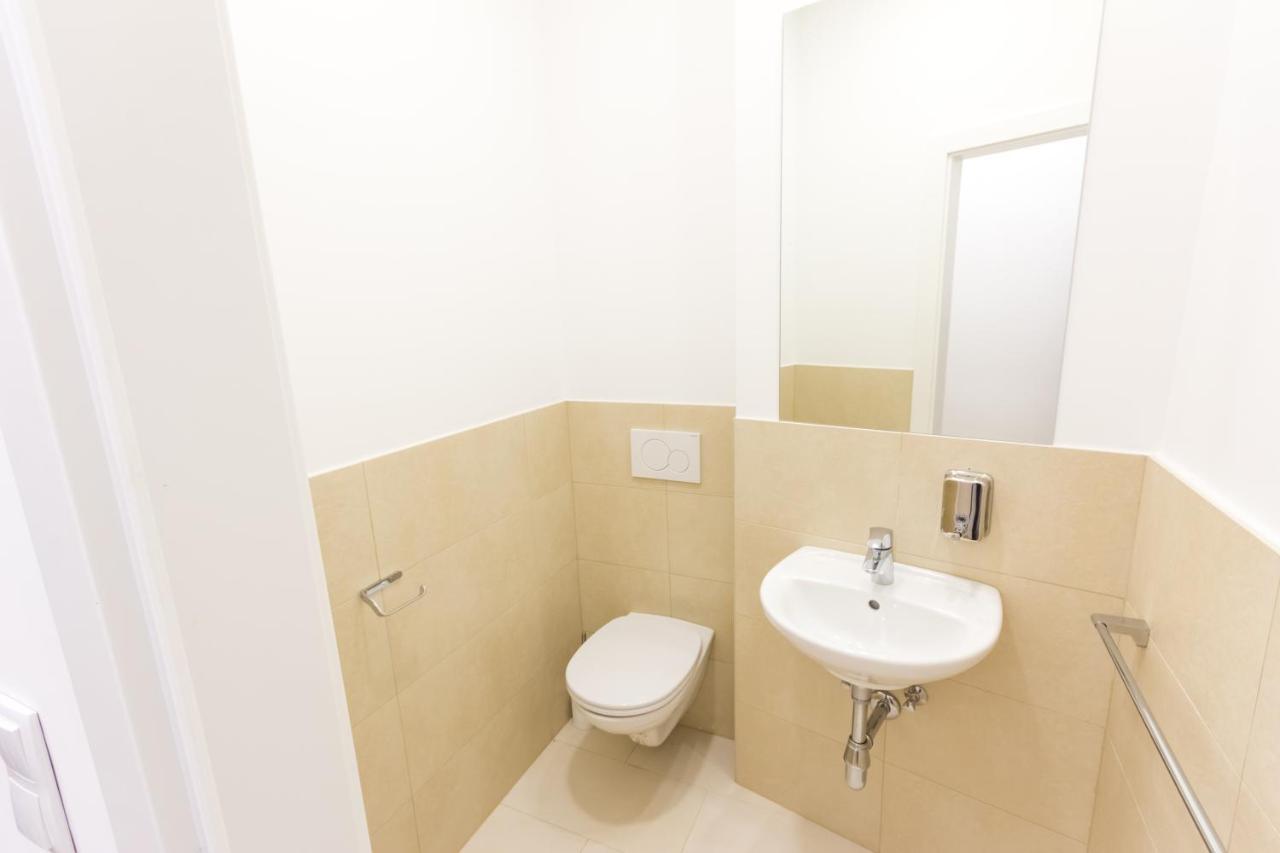 Debo Apartments Naehe Westbahnhof - Contactless Check In Wenen Buitenkant foto